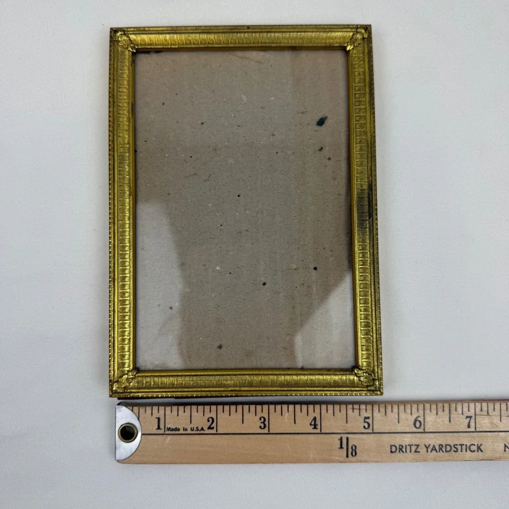 Vintage Gold Tone Metal Picture Frame 5x7 Embossed Floral Corner Tabletop